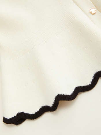 Top Coco — Peplum & Botones Dorados
